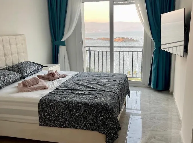 Front Apartment Bogazici